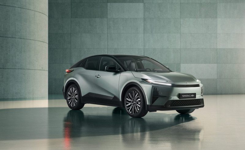 Toyota CHR EV ครอสโอเวอร์ไฟฟ้าผสานสไตล์และเทคโนโลยีล้ำสมัย Toyota CHR EV ครอสโอเวอร์ไฟฟ้าผสานสไตล์และเทคโนโลยีล้ำสมัย