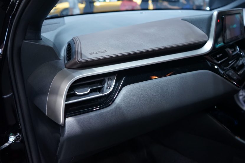 พาชม Toyota CH R งาน Motor Expo 2018 พาชม Toyota CH R งาน Motor Expo 2018