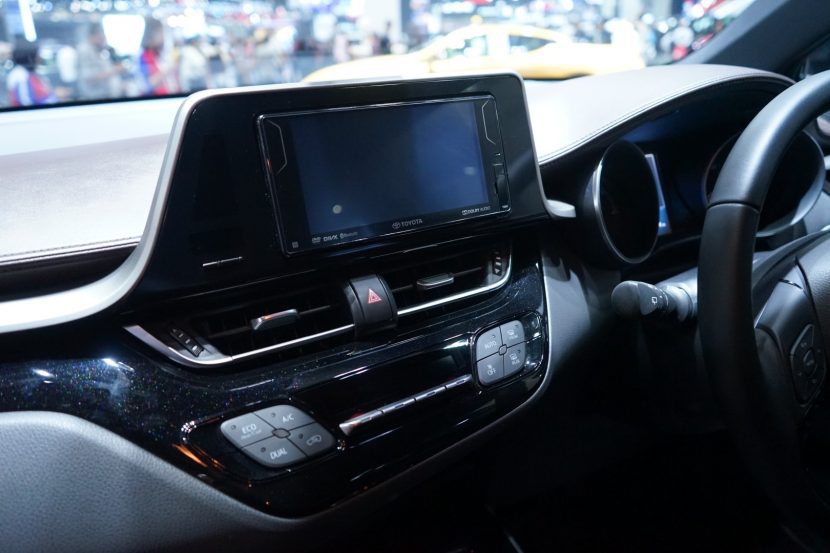 พาชม Toyota CH R งาน Motor Expo 2018 พาชม Toyota CH R งาน Motor Expo 2018