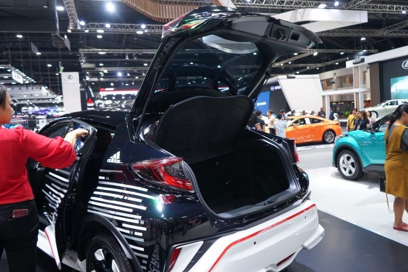 พาชม Toyota Ch R งาน Motor Expo 2018 | ยางรถยนต์ ราคาอัปเดต 2026 ครบทุกยี่ห้อ รวมยาง Ev | Autotirechecking พาชม Toyota CH R งาน Motor Expo 2018