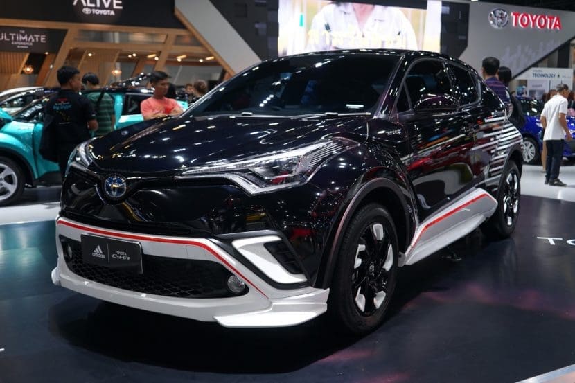 พาชม Toyota Ch R งาน Motor Expo 2018 | ยางรถยนต์ ราคาอัปเดต 2026 ครบทุกยี่ห้อ รวมยาง Ev | Autotirechecking พาชม Toyota CH R งาน Motor Expo 2018