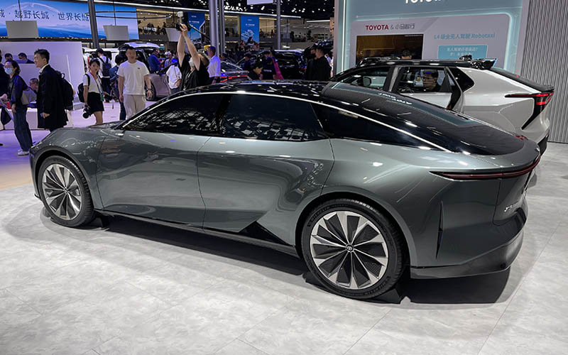 Toyota Camry EV อาจมาในเจเนอรชั่นถัดไปเพื่อสู้กับ Tesla Model 3 Toyota Camry EV อาจมาในเจเนอรชั่นถัดไปเพื่อสู้กับ Tesla Model 3