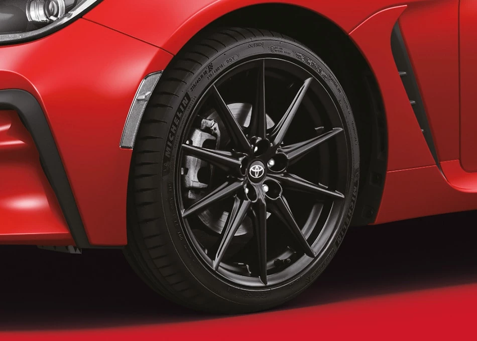 Toyota GR86 2025 ราคา สเปค และเทคโนโลยีฟีเจอร์