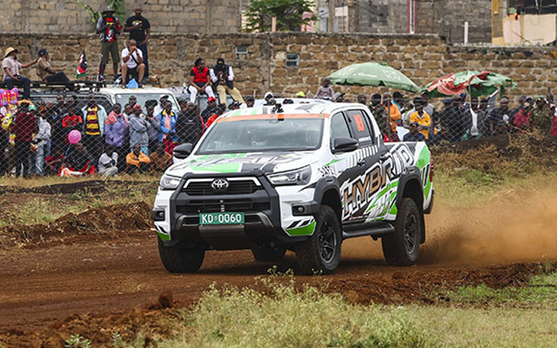 Toyota Hilux 2024 โฉมใหม่ มาพร้อม Mild Hybrid ลุ้นเปิดตัวไทยปีหน้า Toyota Hilux 2024 โฉมใหม่ มาพร้อม Mild Hybrid ลุ้นเปิดตัวไทยปีหน้า