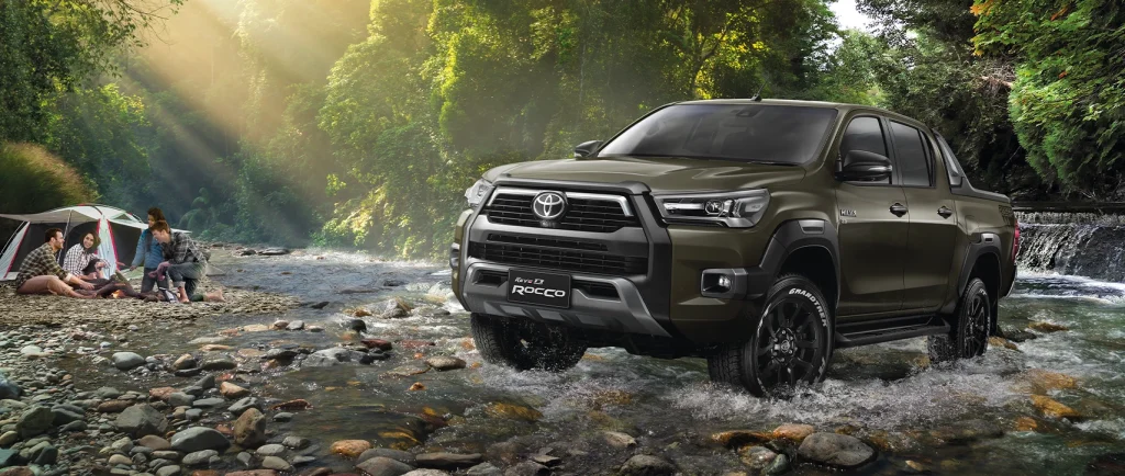 Toyota Hilux Revo 2025 ราคาทุกรุ่นย่อย ตารางผ่อน และสเปค