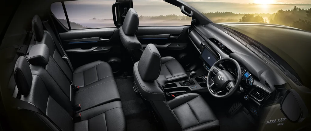 Toyota Hilux Revo 2025 ราคาทุกรุ่นย่อย ตารางผ่อน และสเปค