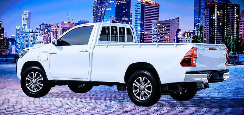 Toyota Hilux Revo BEV Toyota Hilux Revo BEV รถกระบะไฟฟ้าโชว์ตัวก่อนทำตลาดไทย