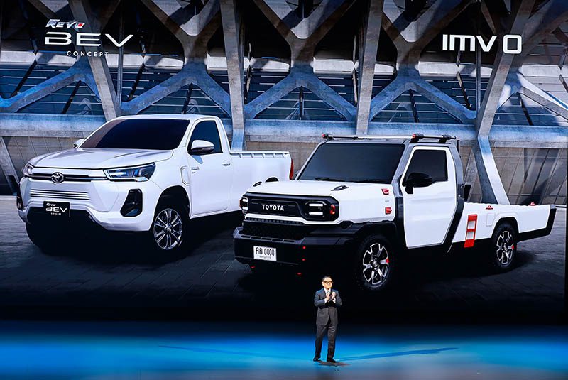 Toyota Hilux Revo BEV Toyota Hilux Revo BEV รถกระบะไฟฟ้าโชว์ตัวก่อนทำตลาดไทย