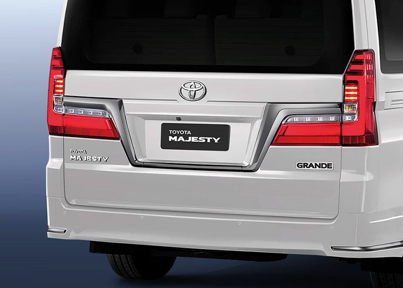 Toyota Majesty 2024 Toyota Majesty 2024 ใหม่ กับเบาะที่หรูน้อยลง ราคาเริ่ม 1,989,000 บาท