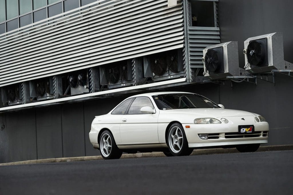 Toyota Soarer สุดยอดคูเป้หรูระดับตำนานจากแดนอาทิตย์อุทัย | ยางรถยนต์ ราคาอัปเดต 2026 ครบทุกยี่ห้อ รวมยาง Ev | Autotirechecking Toyota Soarer สุดยอดคูเป้หรูระดับตำนานจากแดนอาทิตย์อุทัย
