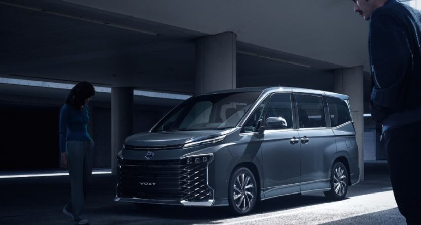 Toyota Voxy 2025 รถครอบครัวอเนกประสงค์ที่พัฒนาขึ้นอีกขั้น