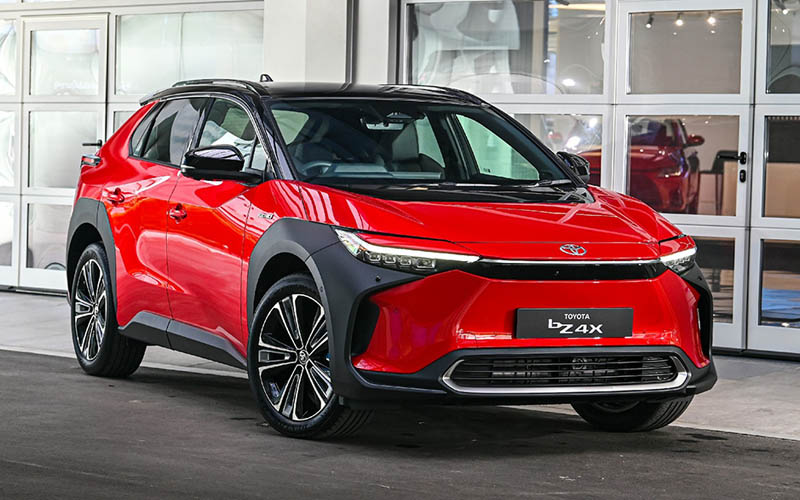 Toyota bZ4X 2023 Toyota bZ4X 2023 เปิดตัวด้วยราคา 1,836,000 บาท วิ่งไกล 411 กิโลเมตร