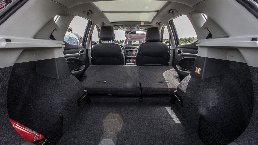 MG ZS 2018 ราคา โปรโมชั่น และตารางผ่อน ผ่อนเริ่มต้น 7,000 บาท MG ZS 2018 ราคา โปรโมชั่น และตารางผ่อน ผ่อนเริ่มต้น 7,000 บาท