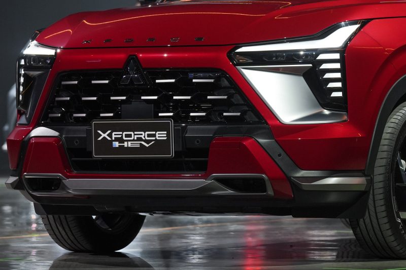 Mitsubishi Xforce HEV 2025 ราคา ตารางผ่อน สเปค ล่าสุด Mitsubishi Xforce HEV 2025 ราคา ตารางผ่อน สเปค ล่าสุด