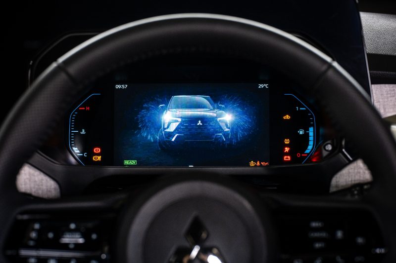 Mitsubishi Xforce HEV 2025 ราคา ตารางผ่อน สเปค ล่าสุด Mitsubishi Xforce HEV 2025 ราคา ตารางผ่อน สเปค ล่าสุด