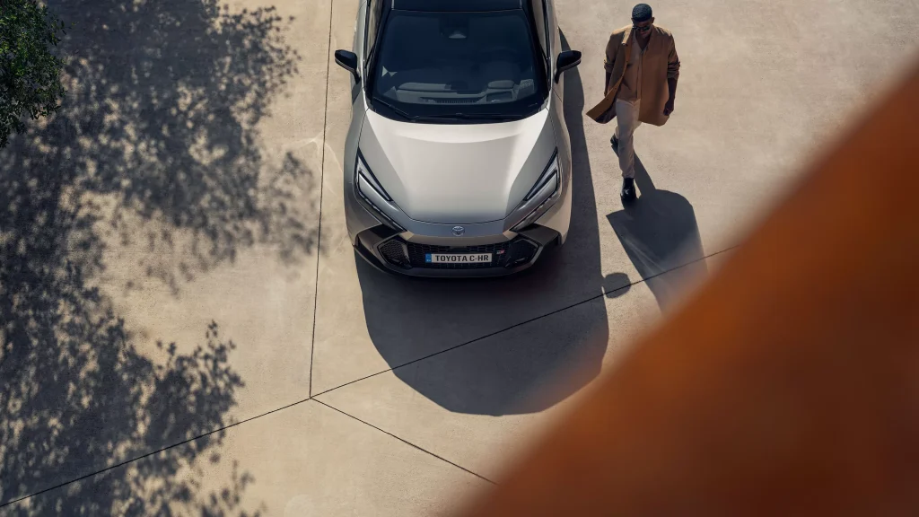 Toyota CHR 2025 สปอร์ตครอสโอเวอร์แห่งอนาคตที่พัฒนาไปอีกขั้น Toyota CHR 2025 สปอร์ตครอสโอเวอร์แห่งอนาคตที่พัฒนาไปอีกขั้น